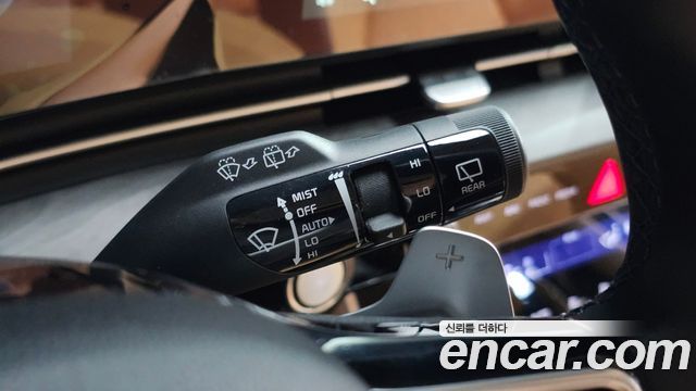 Kia Canival 2023 — photo 28