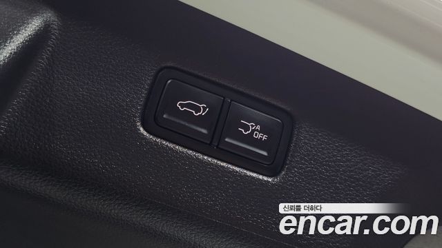 Kia Canival 2023 — photo 29