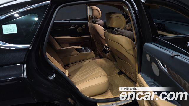 Genesis G80 2027 — photo 12