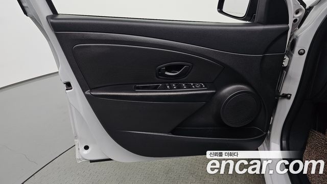 Renault Korea SM3 2018 — photo 14