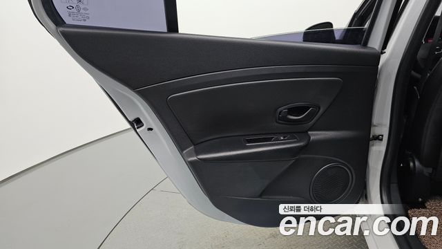 Renault Korea SM3 2018 — photo 15