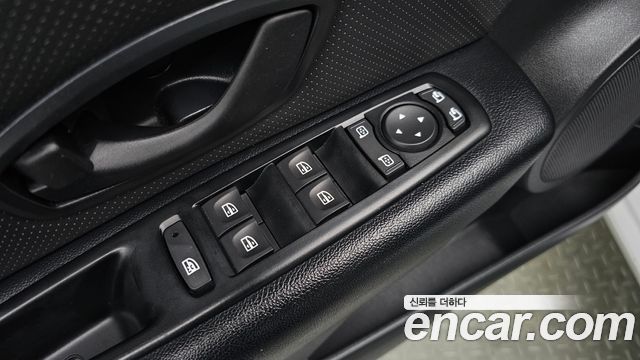 Renault Korea SM3 2018 — photo 28