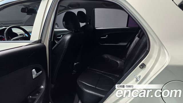 Kia morning 2015 — photo 18