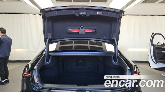 Hyundai Grandeur 2023 — photo 26