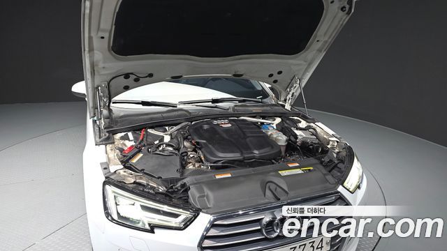 Audi A4 2018 — photo 6
