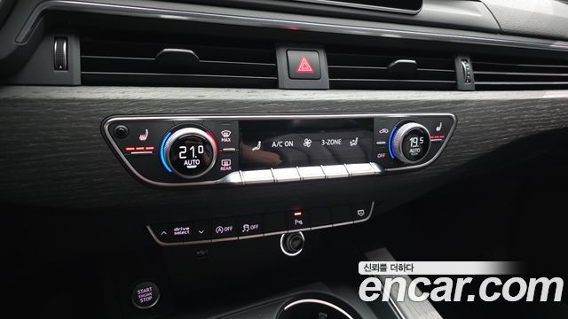 Audi A4 2018 — photo 17