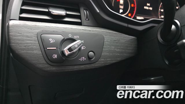 Audi A4 2018 — photo 18