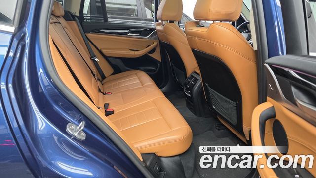 BMW X3 2018 — photo 17
