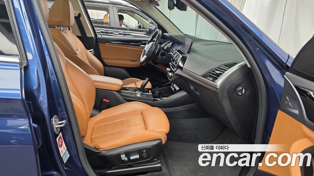 BMW X3 2018 — photo 16