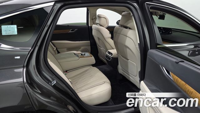 Genesis G80 2023 — photo 18