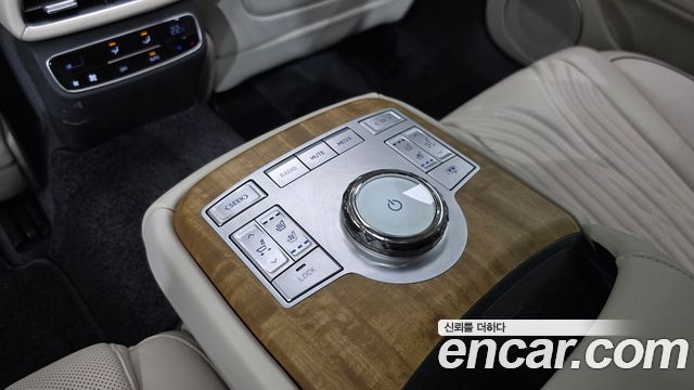 Genesis G80 2023 — photo 25
