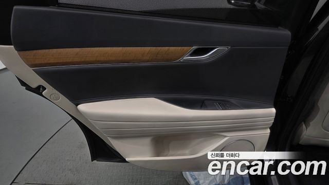 Genesis G80 2023 — photo 15