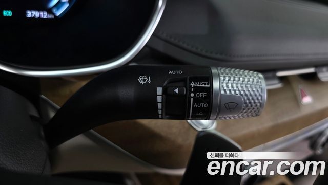 Genesis G80 2023 — photo 34
