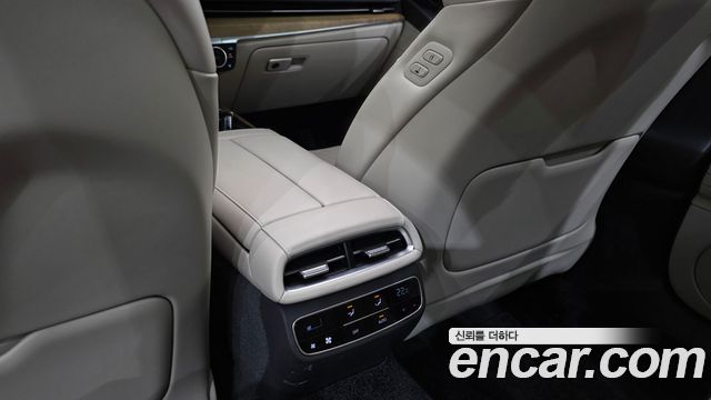 Genesis G80 2023 — photo 36