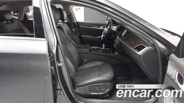 Genesis G80 2019 — photo 17