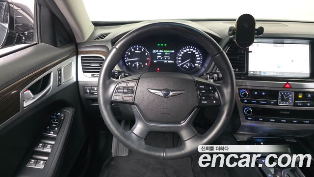 Genesis G80 2019 — photo 19