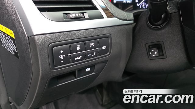 Genesis G80 2019 — photo 23