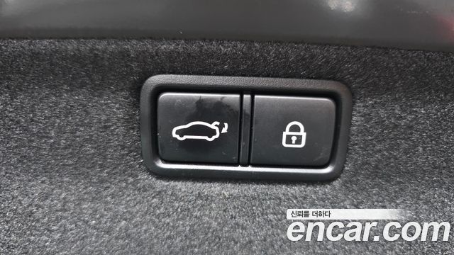 Genesis G80 2019 — photo 26