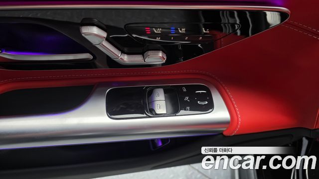 Mercedes-Benz AMG GT 2025 — photo 27