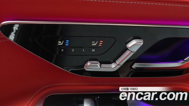 Mercedes-Benz AMG GT 2025 — photo 36