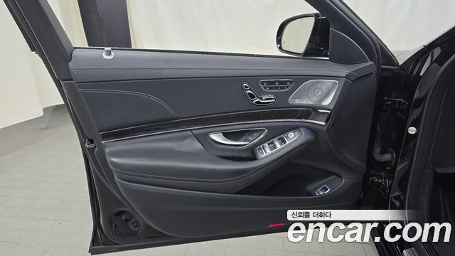 Mercedes-Benz S-Class 2016 — photo 14