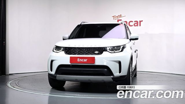 Land Rover Discovery 2018 — photo 3