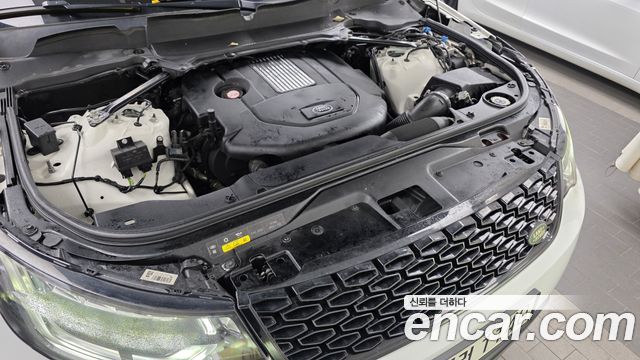 Land Rover Discovery 2018 — photo 6