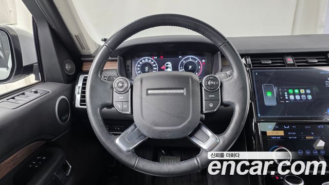 Land Rover Discovery 2018 — photo 18