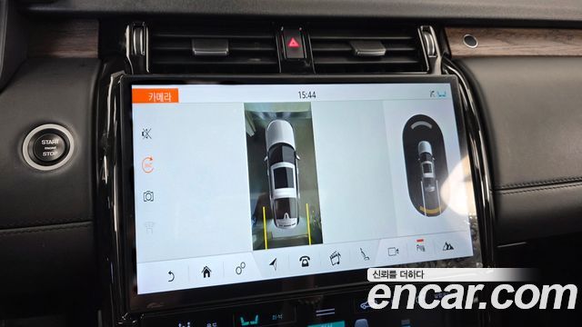 Land Rover Discovery 2018 — photo 20