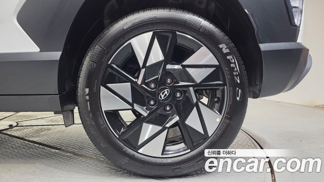 Hyundai Kona 2025 — photo 7