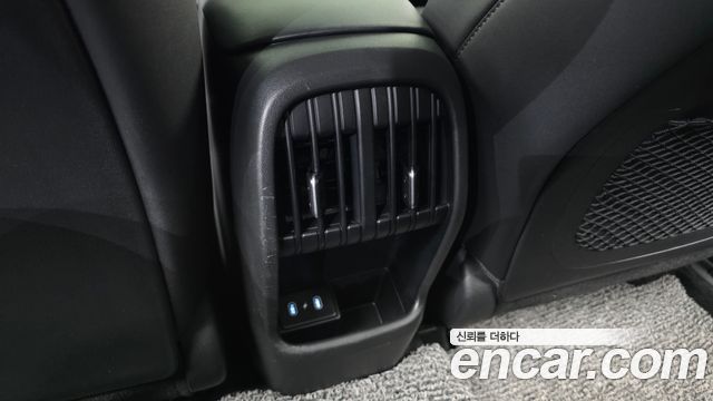 Hyundai Kona 2025 — photo 30