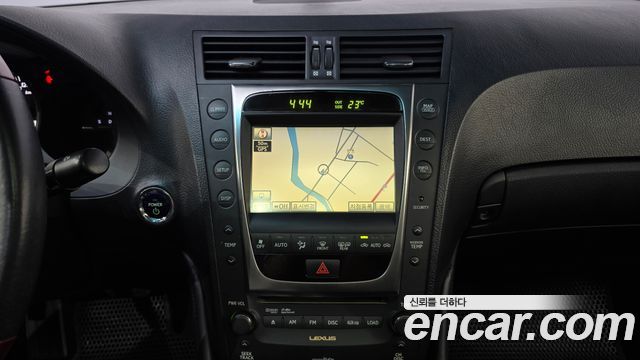 Lexus GS 2010 — photo 14