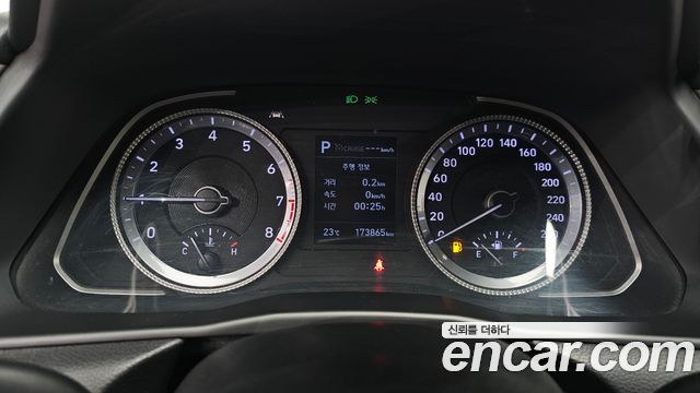 Hyundai Sonata 2020 — photo 11