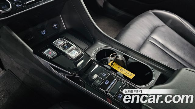 Hyundai Sonata 2020 — photo 12