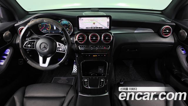 Mercedes-Benz GLC-Class 2020 — photo 10