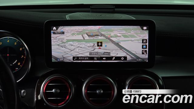 Mercedes-Benz GLC-Class 2020 — photo 19