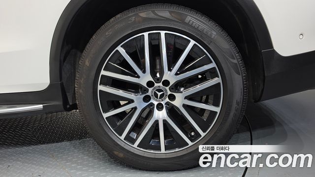 Mercedes-Benz GLC-Class 2020 — photo 7