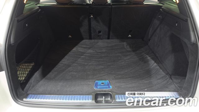 Mercedes-Benz GLC-Class 2020 — photo 27