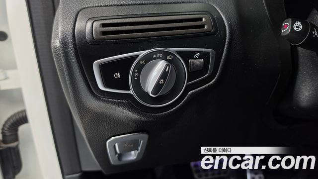 Mercedes-Benz GLC-Class 2020 — photo 39