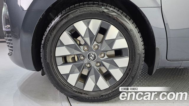 Hyundai Staria 2022 — photo 5