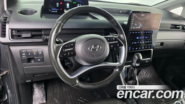 Hyundai Staria 2022 — photo 20