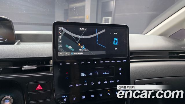 Hyundai Staria 2022 — photo 23