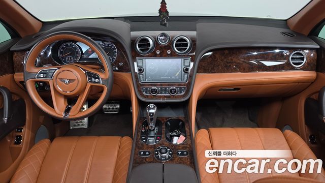 Bentley Bentayga 2017 — photo 10