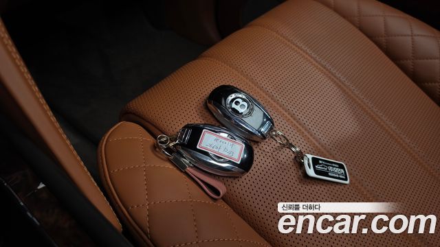 Bentley Bentayga 2017 — photo 22