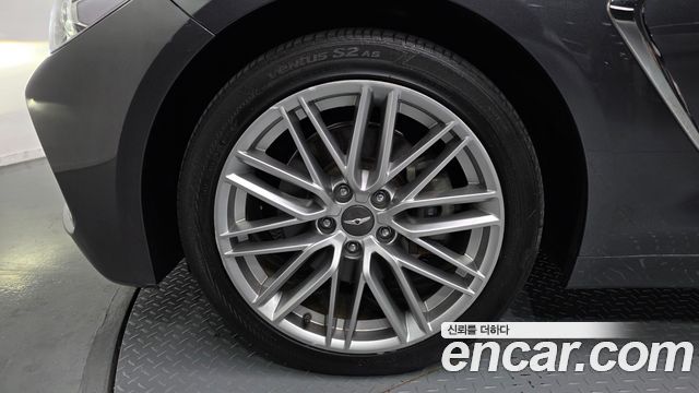 Genesis G70 2019 — photo 5