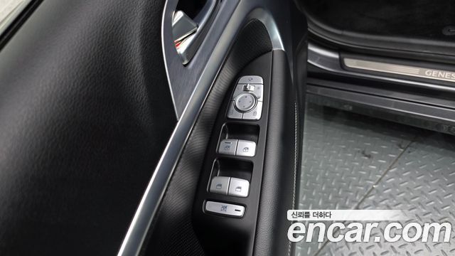 Genesis G70 2019 — photo 17