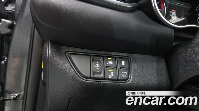Genesis G70 2019 — photo 18