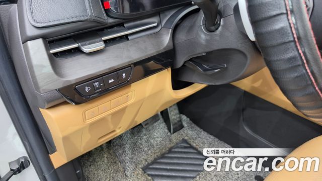 Kia Canival 2021 — photo 19