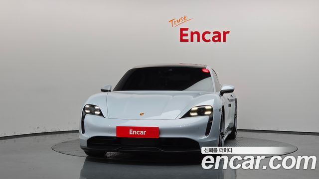 Porsche Taycan 2021 — photo 3