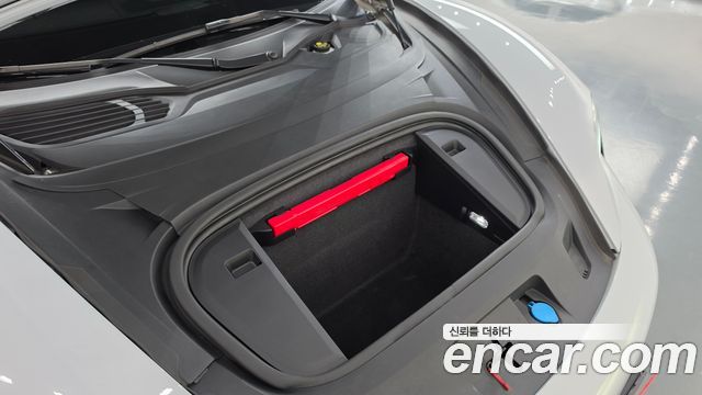 Porsche Taycan 2021 — photo 6
